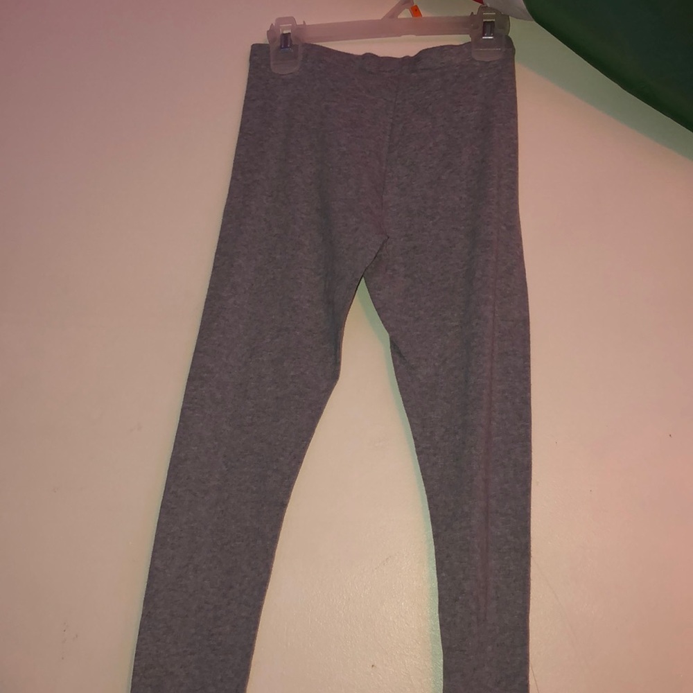 Cute gray leggings
